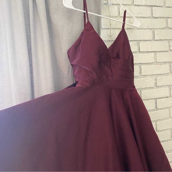 Burgundy Wine Red Prom/Bridesmaid Dress Understated Elegant - Picture 5 of 8
